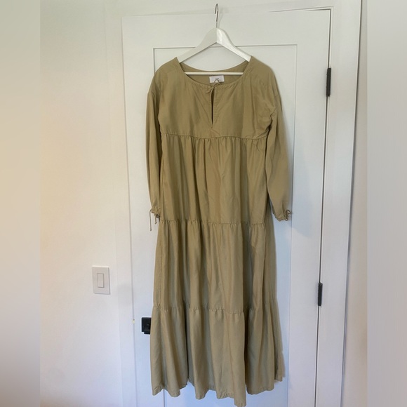KOTN Poet Dress, Size 6 - Picture 1 of 2